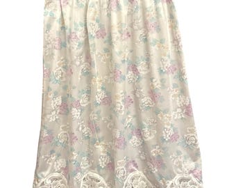 Vintage Vanity Fair Half Slip Floral Lace Cottagecore Coquette Lingerie Medium