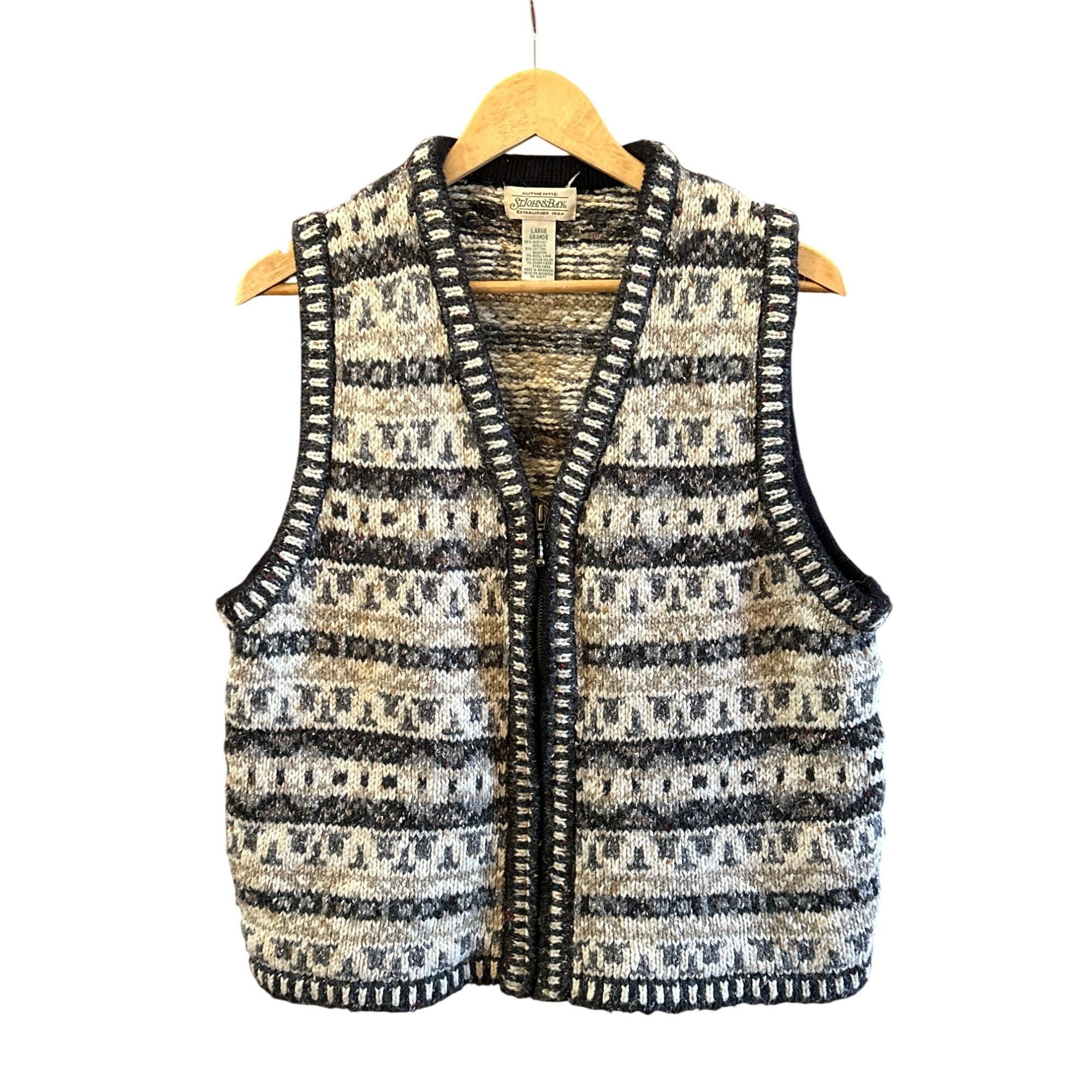 を安く買う方法 ST JOHN'S BAY Knit Vest 【公式通販】