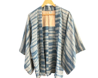 Vintage Japanese Blue Floral Kimono Jacket 100% Silk Beautiful Artisan Stitching