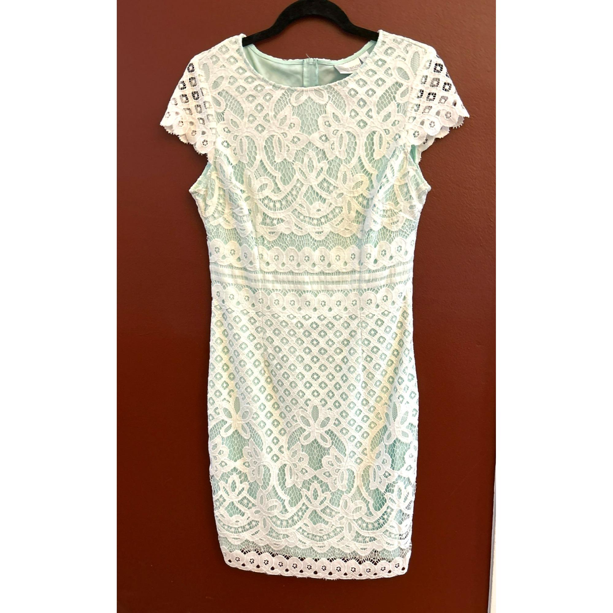 Bisou Bisou Michele Bohbot White Lace Crocheted Dress Mint Lining Size 12 EUC Bisou Bisou Michele Bohbot White Lace Crocheted Dress Mint Lining Size 12 EUC