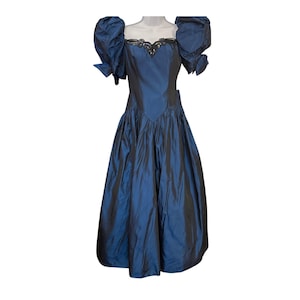 athleta sweater dress 12 Season Color Analysis | Indigo Tones Name:Bundle11684_2024-09-11T14:13:066 length: Maxi Flattering Wedding Dress Styles