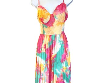 open lace back dress Black And White Embroidered Toucan Euroflax™ Premium Linen Sleeveless Maxi  Dress main image 0