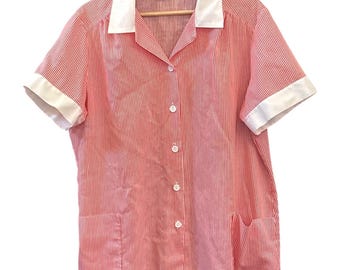 Blusa vintage de rayas rojas y blancas estilo años 50, camisa retro de botones estilo diner rockabilly, fabricada en EE. UU.