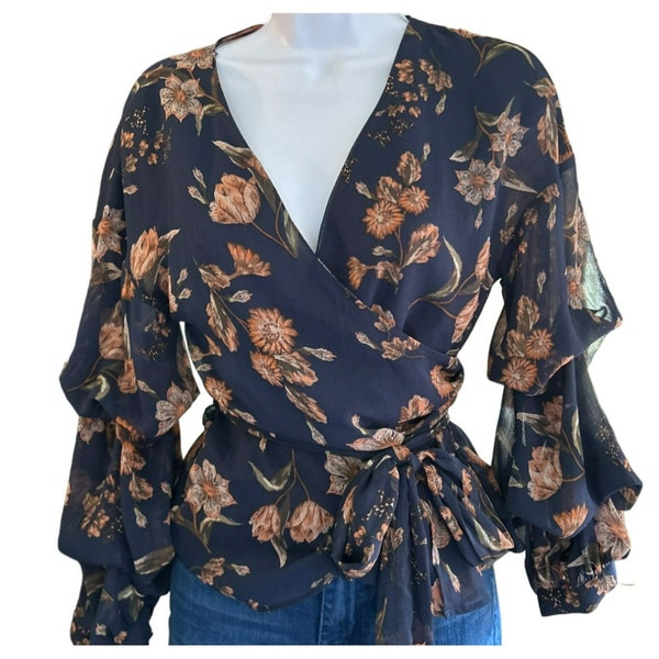 ASTR The Label Women's Navy Blue Floral V Neck Wrap Blouse Size XS Ruffle Sleeve