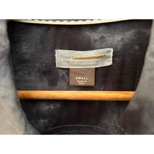 Pilcro Anthropologie Damtröja med batikmönster, knappar, liten, lätt, casual bild 4