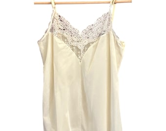 Vintage Dutchmaid Camisole Top Lace Trim Ivory Coquette Romantic Lingerie 34
