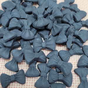 Mini bows fondant toppers mini bows for treats or cupcake , edible decoration 5/8&quot;