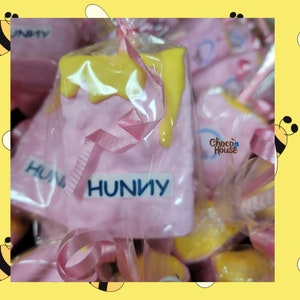 Hunny pot Rice krispies Baby Shower. Party Favors. 12 ct