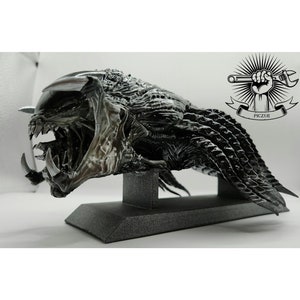 Predalien head