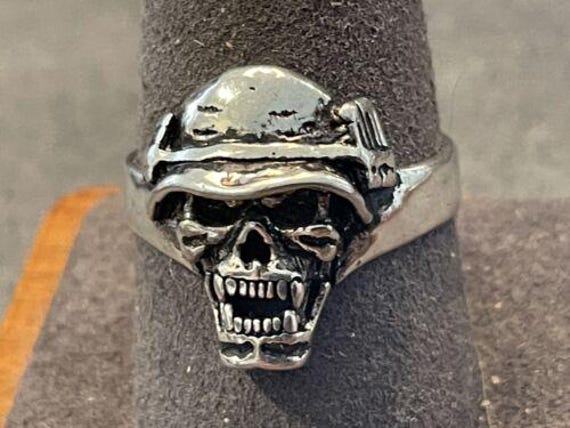 Vintage g&s skull bikers - Gem Vintage g&s skull bikers - Gem
