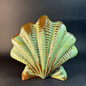 Vintage Frankoma Prairie Green Shell 6” Vase