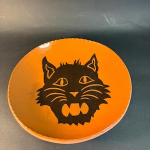 1995 Lester Breininger Redware Pottery Halloween Cat 18 cm tallrik