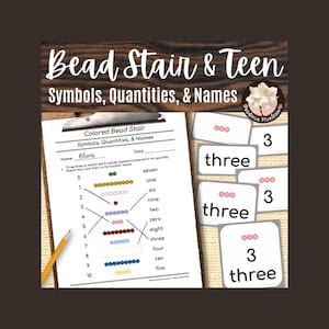 以下が含まれることがあります： Bead Stair & Teen Symbols, Quantities, & Namesというタイトルの学習用ワークシート。色付きのビーズのイラスト、数字、数詞を一致させる練習問題が記載されています。数字の3とビーズのセットが描かれた白いカードが複数含まれています。
