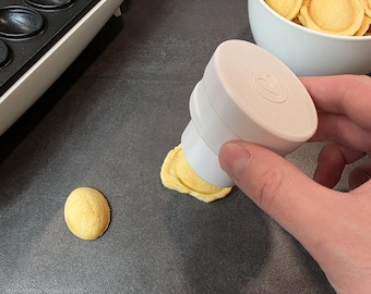 Ausstecher für Oreschki & Zaubernuss mit Auswurffunktion