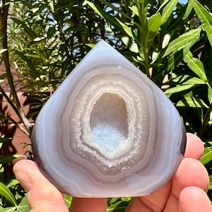 Blau Druzy Achat Flamme | Druzy Achat in Freier Form | Salz & Pfeffer Druzy