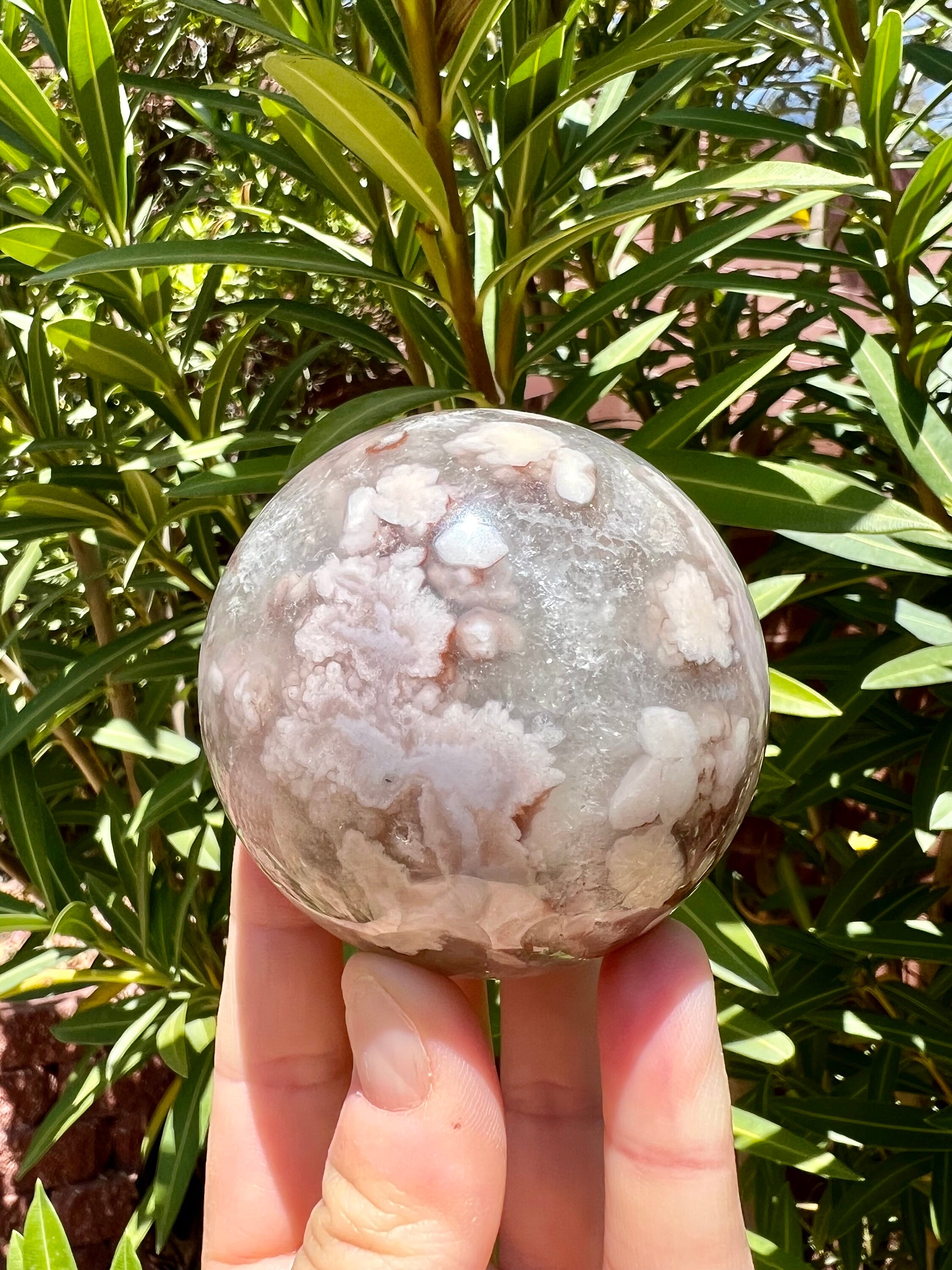 大きなドゥルージー フラワー アゲート x グリーン クォーツ スフィア