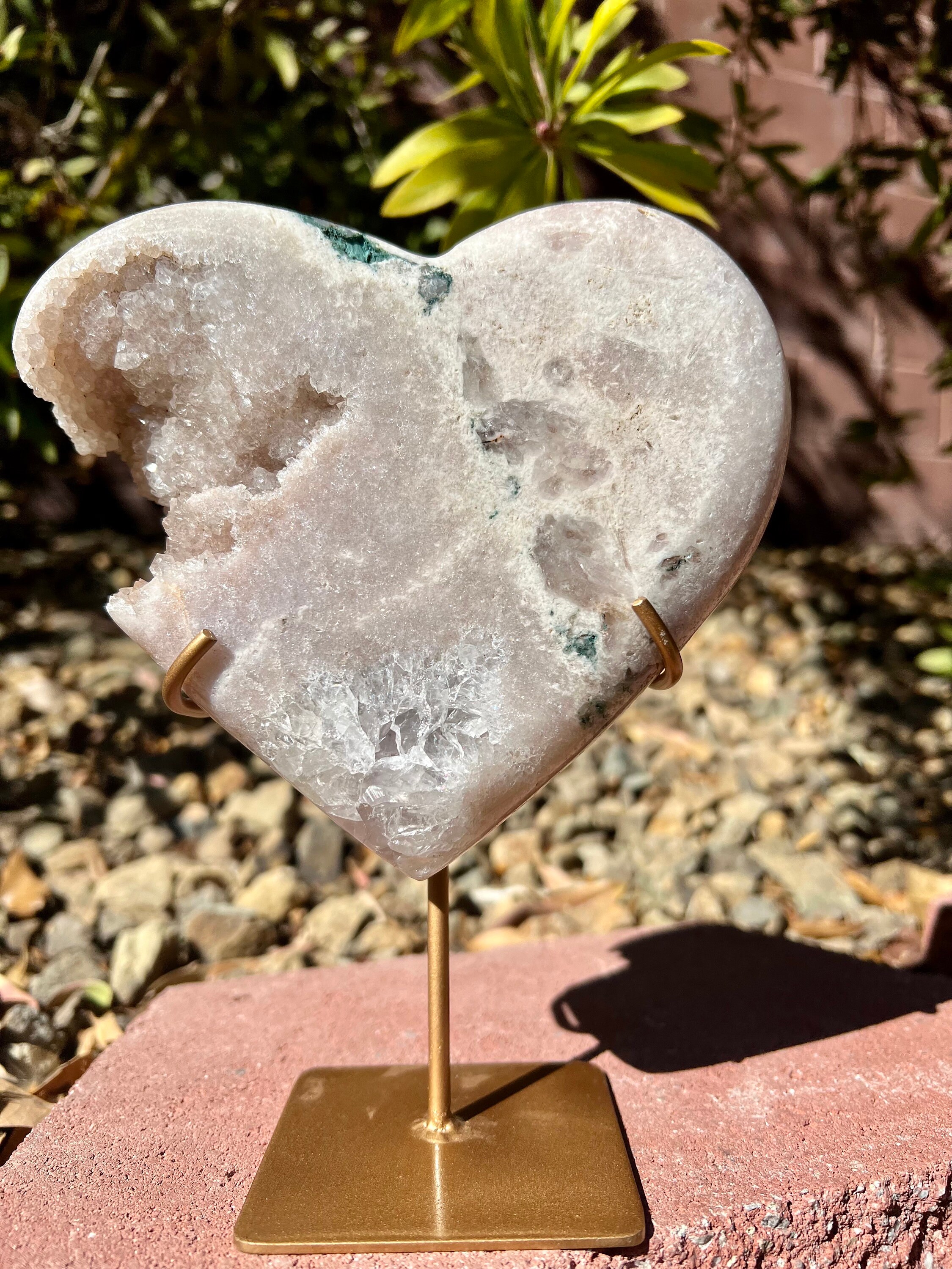 ブラジル産XLドゥルージーピンクアメジストとクォーツパープルハート