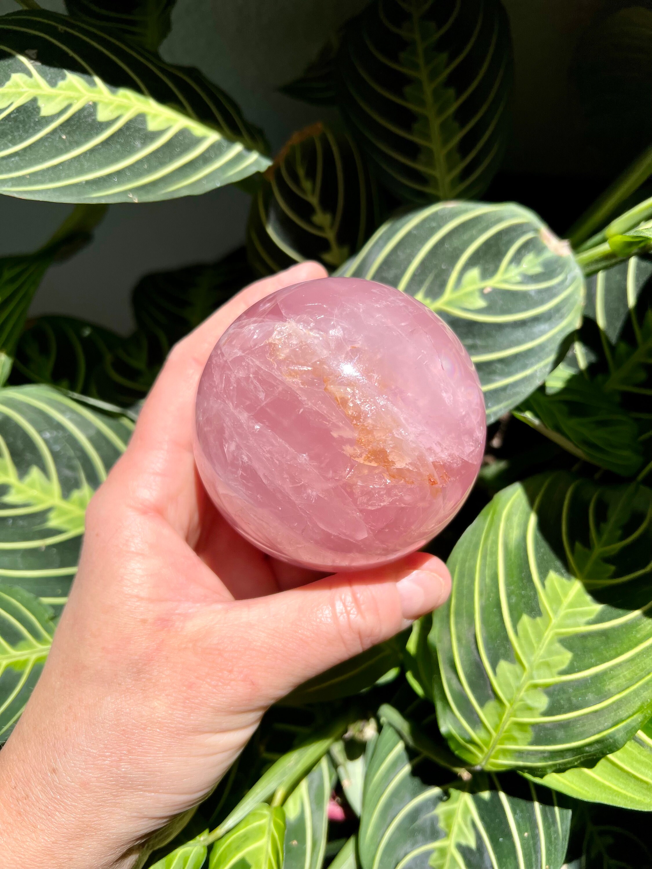 大きなジェミースターローズクォーツ球とゴールデンヒーラー