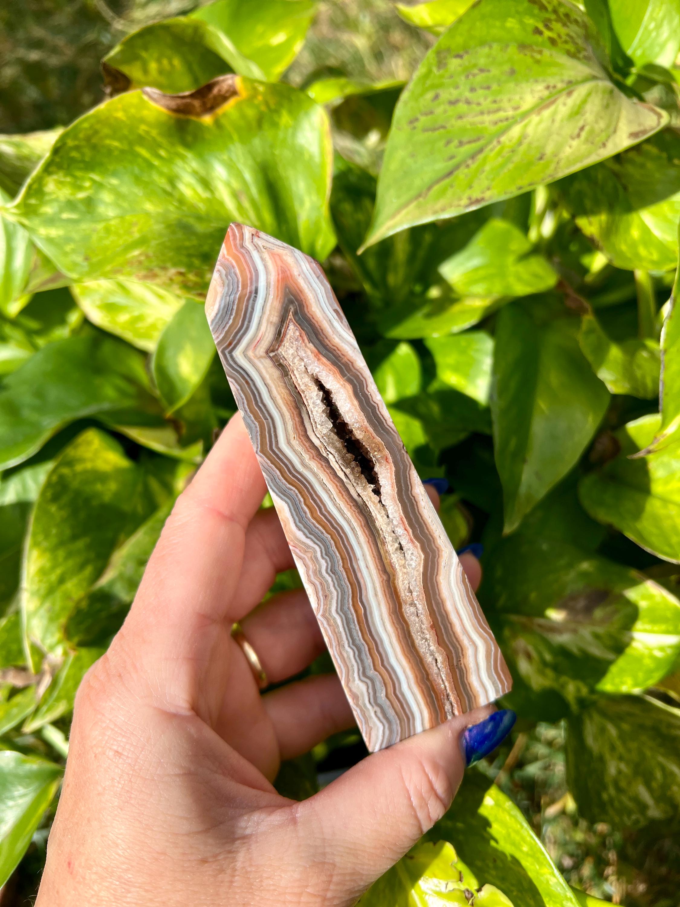 Druzy Agate 　原石　赤箱付き　最終値下げ Druzy Crazy Lace Agate Point - Etsy