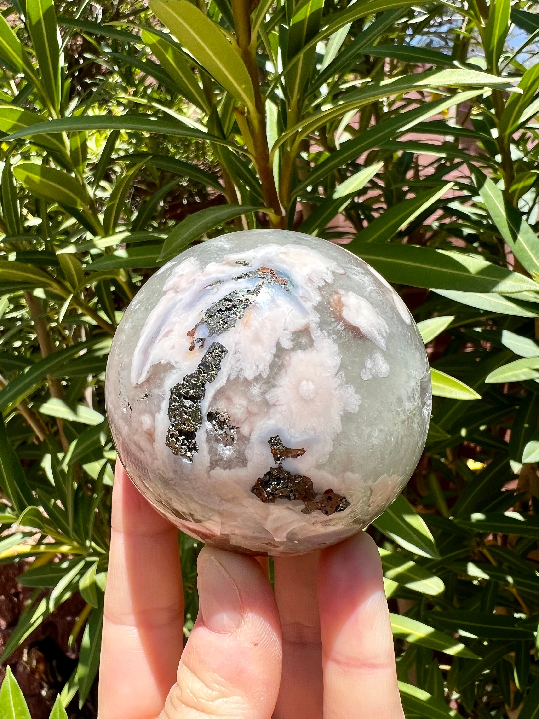 大きなドゥルージー フラワー アゲート x グリーン クォーツ スフィア