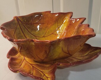 Autumn leaf decorative bowl set. Great condition