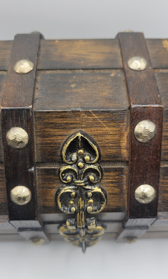 Vintage | Wooden Treasure Chest Trinket Box Jewelr