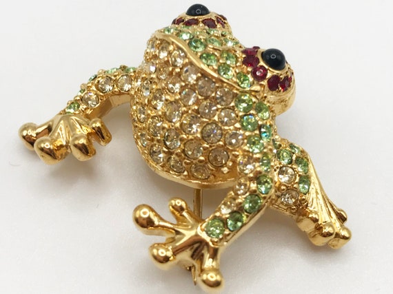 Vintage signed Monet gold-tone frog brooch pin wi… - image 5