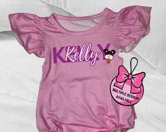 Mono de bebé niña personalizado: Body rosa con volantes personalizado
