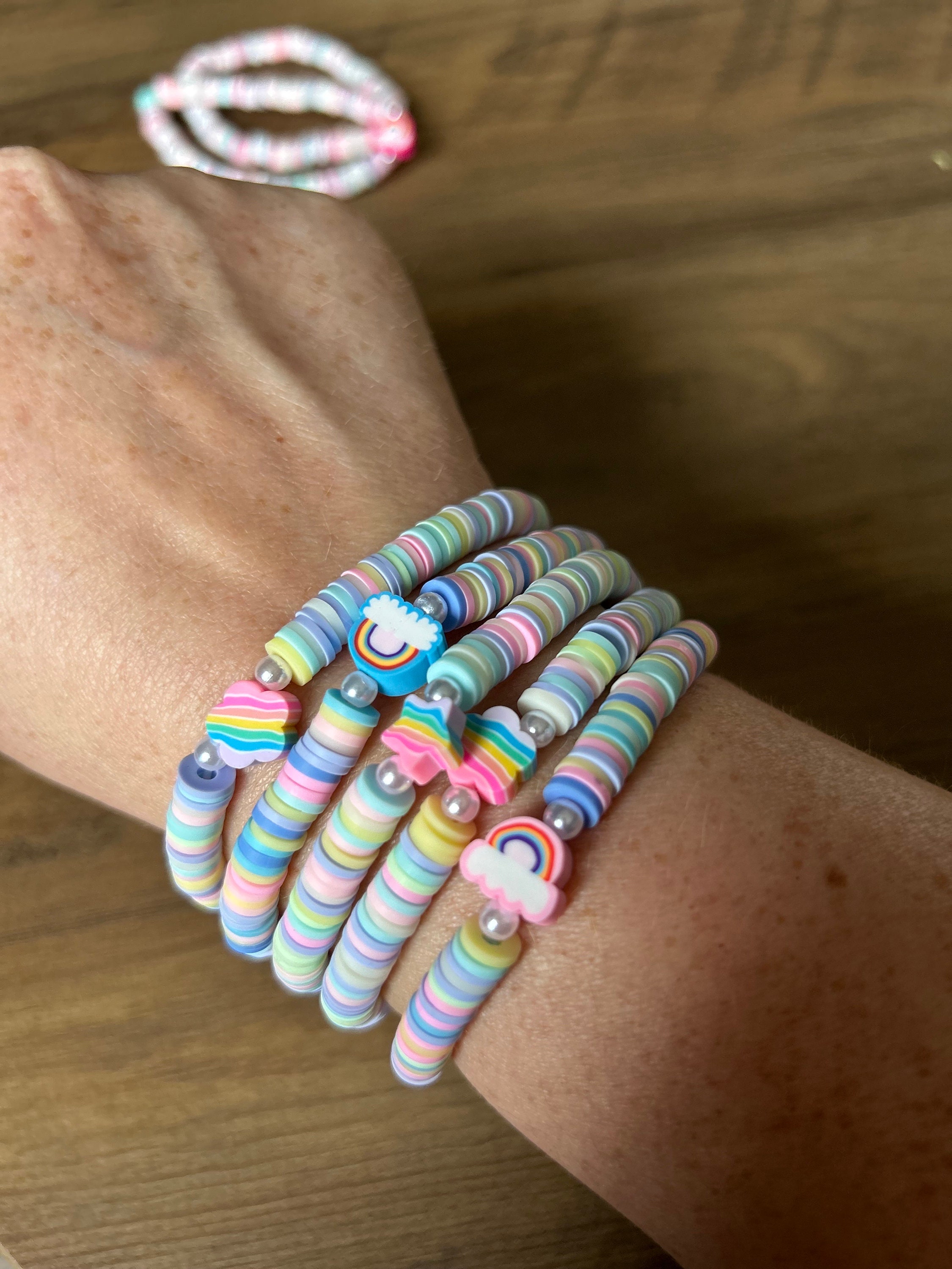 Yuozeony Girl's Bracelet Clay Beads Colorful Rainbow Disc with Imitation  Pearl, Cute Preppy Y2k Bracelet For Teen Girls Women