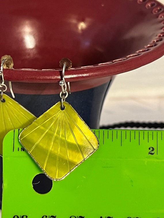 Lightweight Green Capiz Shell Square/Rhombus Dang… - image 5