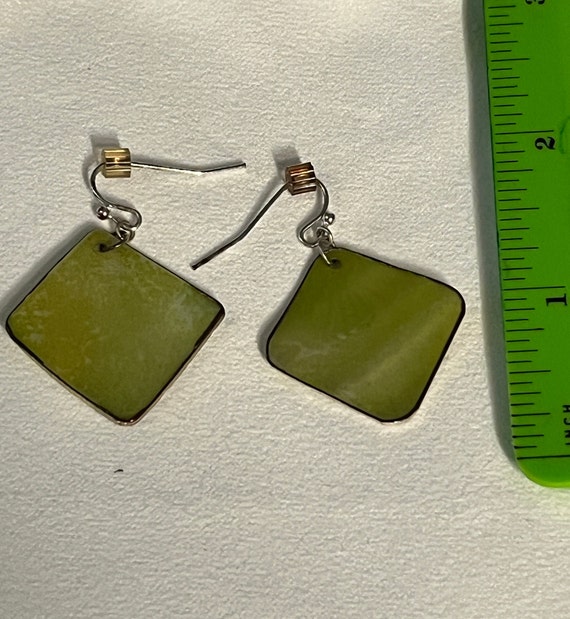 Lightweight Green Capiz Shell Square/Rhombus Dang… - image 4