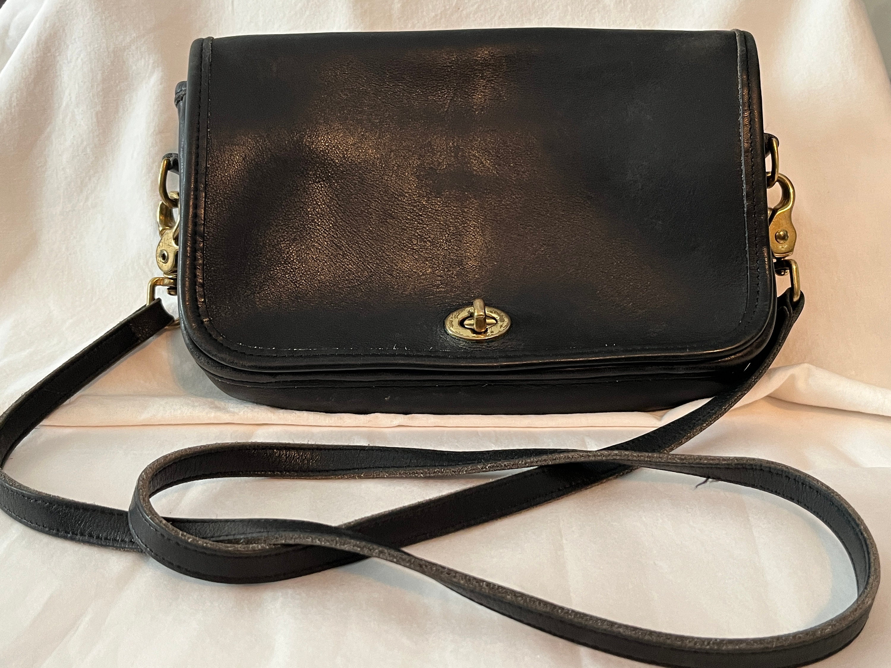 Black Coach purse | Coach purses, Black coach purses, Purses