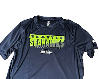 Seattle Seahawks Crop T-shirtVintage NFLMedium Super Bowl Champions
