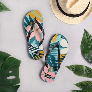 Lei-ing Low in Hawaii Flip-flops, Floral Slipper, Hawaii
