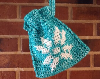 Snowflake gift bag (lined)