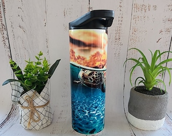 Beker/beker Zeeschildpad, oceaan, schildpad, zee, water, schildpadliefhebbers. Smalle beker van 20 oz.