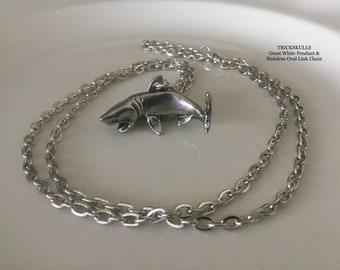Great White Shark Ocean Nature Charm New Retro Pendant & 60cm Oval Link Chain