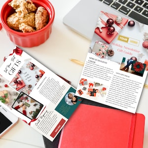 Könnte beinhalten: Ein Weihnachts-Newsletter-Geschenkführer mit einem roten und weißen Farbschema. Der Newsletter bietet eine Vielzahl von Geschenkideen, darunter einen Kranz, einen Geschenkkorb und verschiedene andere Artikel. Der Newsletter enthält auch einen Abschnitt darüber, wie man Weihnachtsfreude verbreitet.