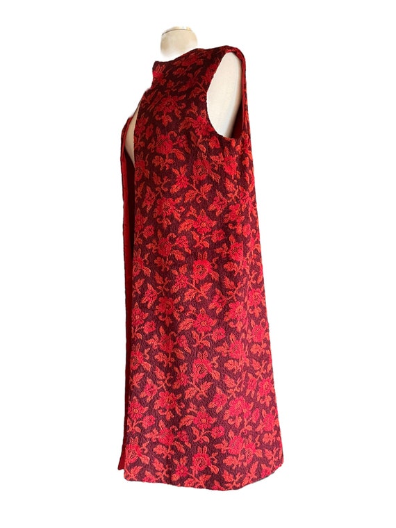 Vintage floral tapestry Gem