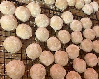 Powdered Sugar Wedding Cookies: Mexican Walnut or Italian Almond