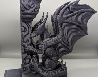 Dragon Bookends – Medieval Fantasy Decor, Perfect for Shelves and Bookcases