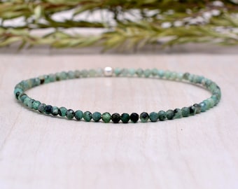 Emerald Stretch Bracelet, Beaded Delicate Elastic Jewelry, May Birthstone