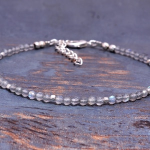 Dainty Labradorite Bracelet, Grey Gemstone Bracelet, AAA Quality Flashy Labradorite, Stacking Layering Bracelet, Gold Fill / Sterling Silver