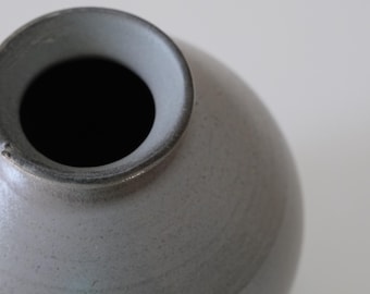 Handmade Ceramic Vase, Wood Fired Stoneware Vase, Salt Glazed, Wheel thrown, Original Gift, Minimalist Modern Design, Grey Moon jar