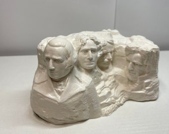 Mount Rushmore Sculpture, Business Card Holder, Washington, Jefferson, Roosevelt, Lincoln, Statue