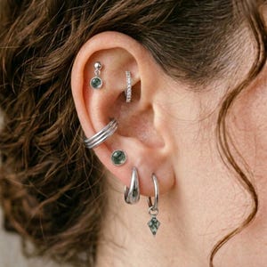 16G titan Huggie Hoop örhängen set, öronstapel, sovörhängen, öronstapelsmycken, Rook Helix Conch plattlobörhängen