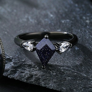 Vintage Orion Nebula Ring: Women&#39;s Engagement Ring
