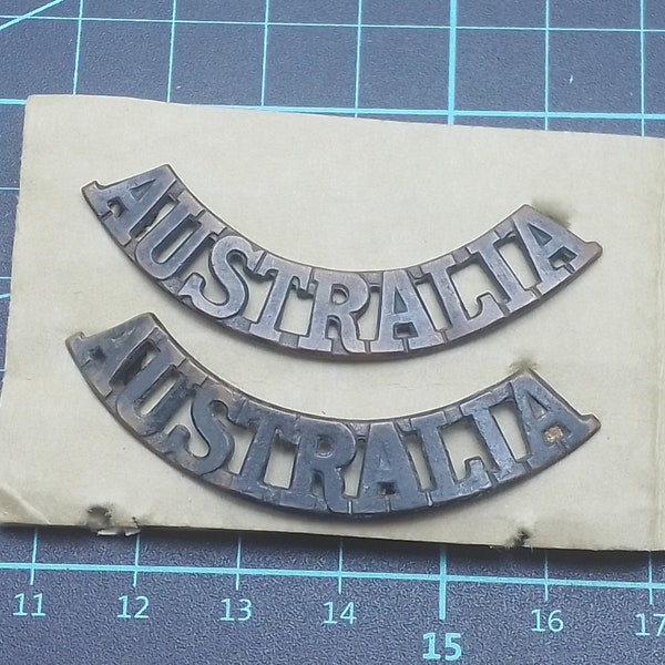 WW2 AUSTRALIAN ARMY AIF Cloth Uniform Titles Badges North Africa Tobruk EUR 6,92 - FR