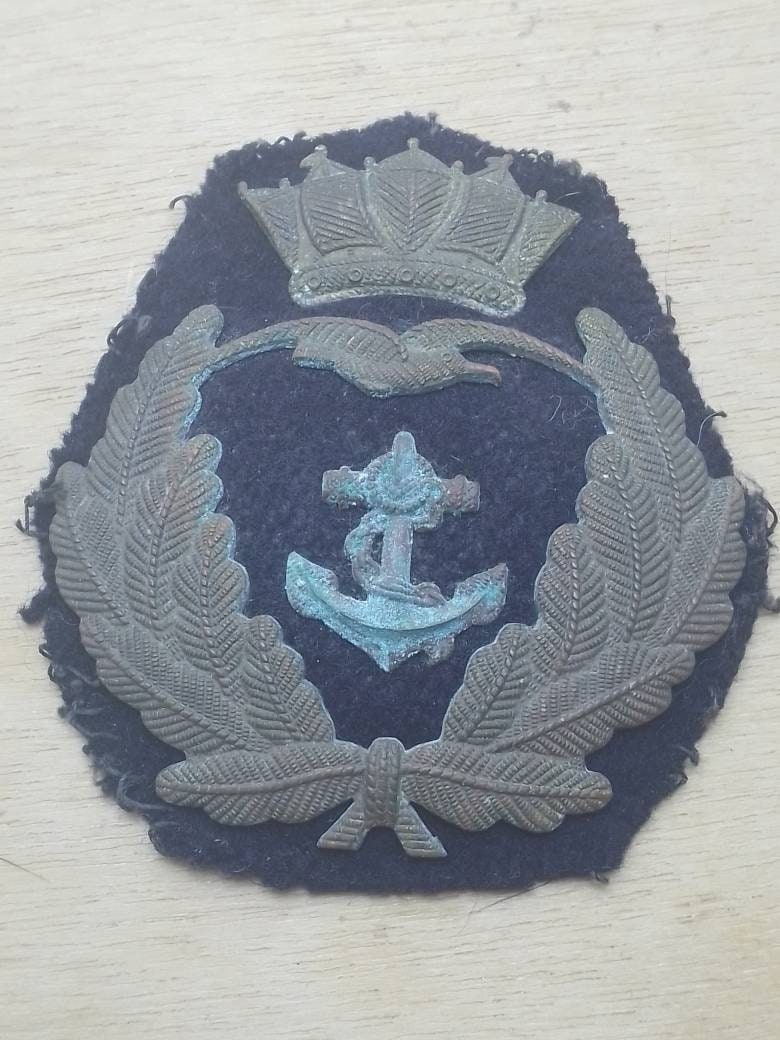 Royal Navy & Merchant Services Metal Badge - Sally Antiques