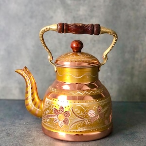 Handmade Floral Copper Teapot: Vintage Engraved Kettle (84.53 oz)